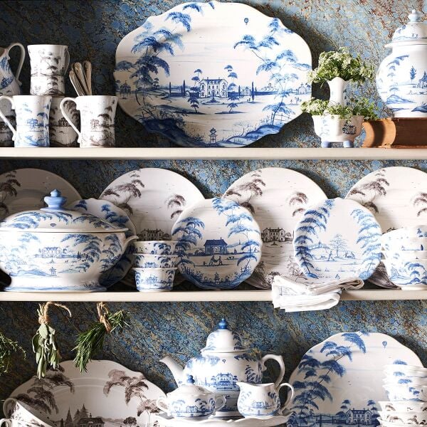 Country Estate 18.5'' Platter - Delft Blue