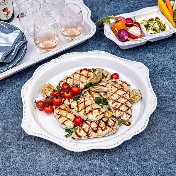 Berry & Thread Melamin Yuvarlak Servis Tabağı Beyaz Eskitme